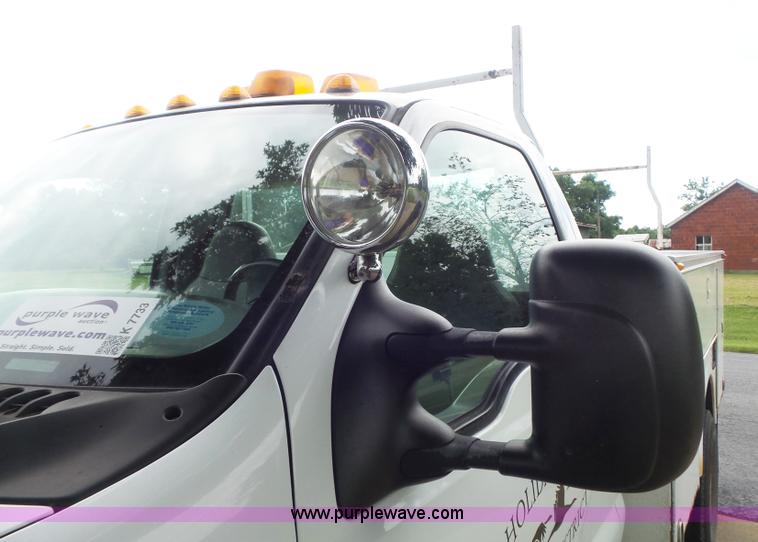 image for item K7733 2003 Ford F350 Super Duty XL utility truck