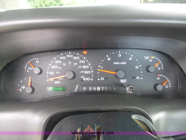 image for item K7733 2003 Ford F350 Super Duty XL utility truck