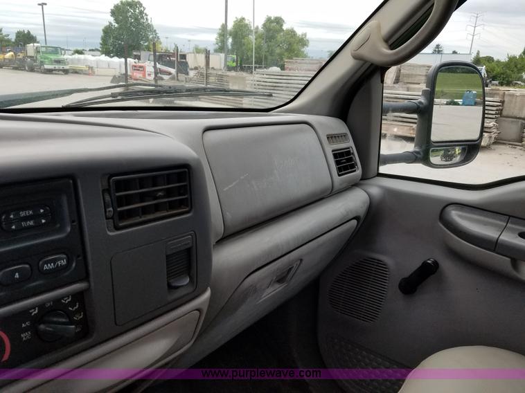 image for item L3512 1999 Ford F350 Super Duty dump bed pickup truck