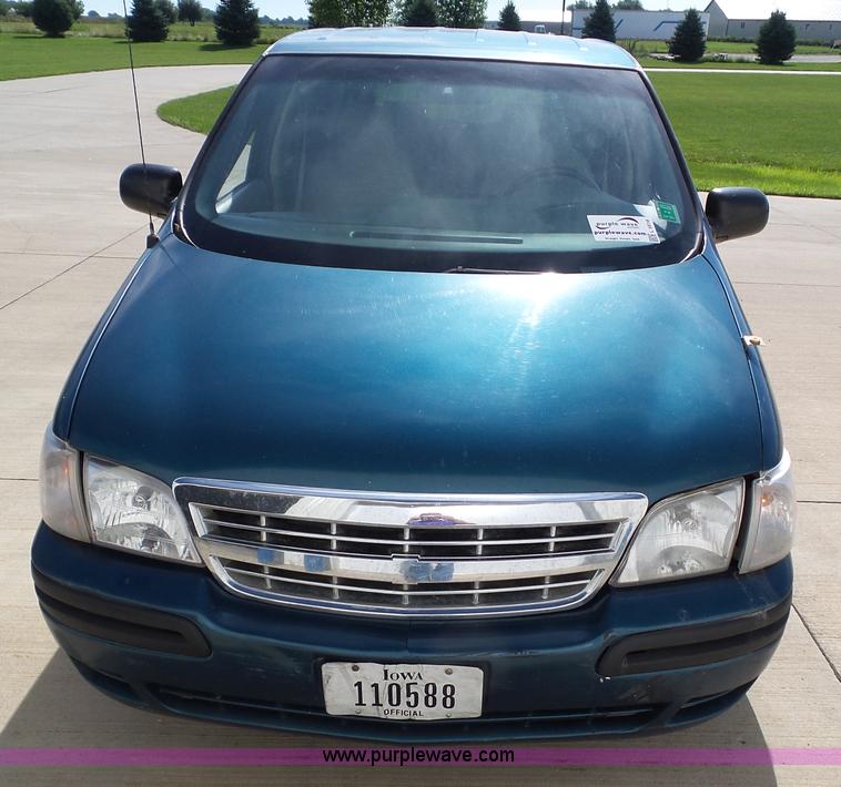 image for item L5518 2003 Chevrolet Venture van