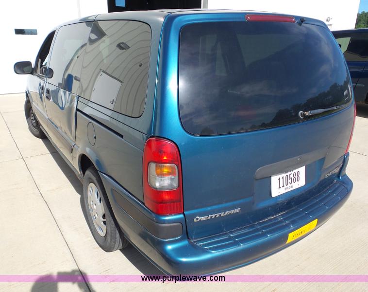 image for item L5518 2003 Chevrolet Venture van