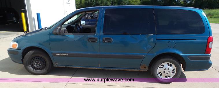 image for item L5518 2003 Chevrolet Venture van