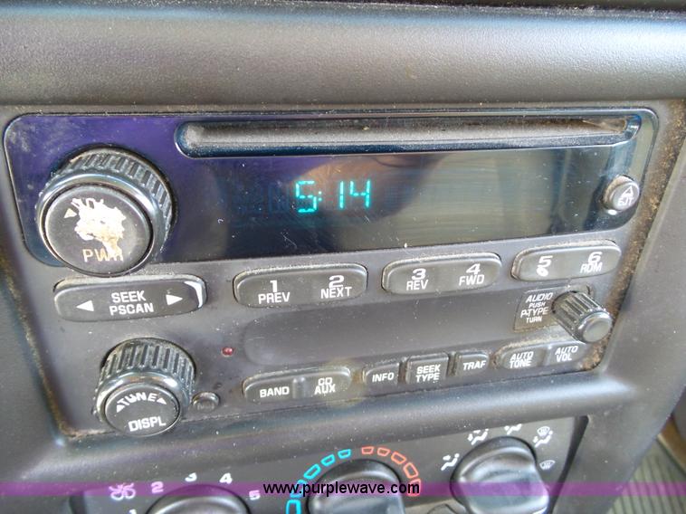 image for item L5518 2003 Chevrolet Venture van