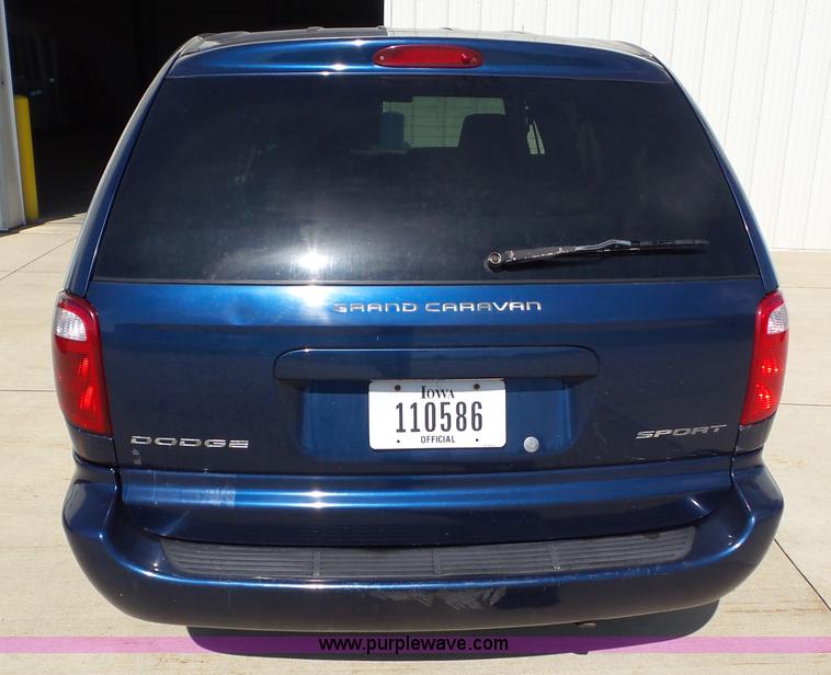 image for item L5519 2002 Dodge Grand Caravan Sport van