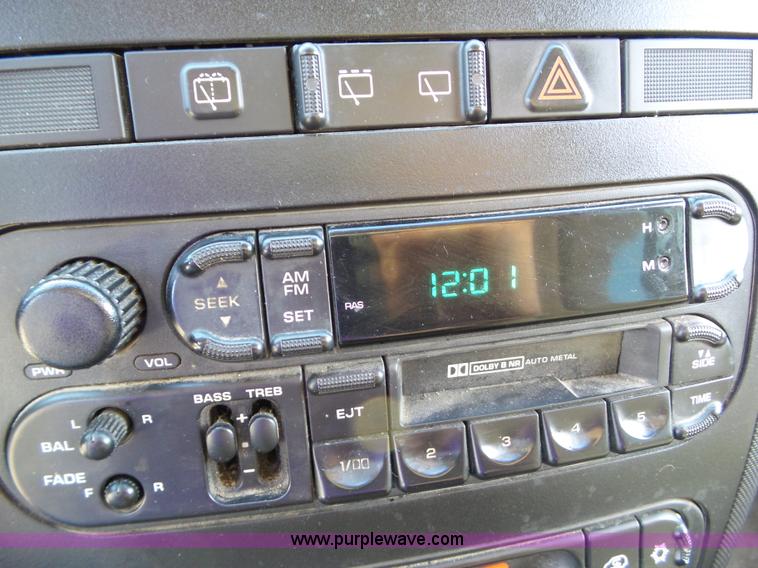 image for item L5519 2002 Dodge Grand Caravan Sport van