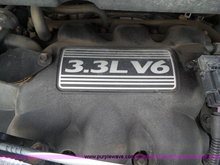 image for item L5519 2002 Dodge Grand Caravan Sport van