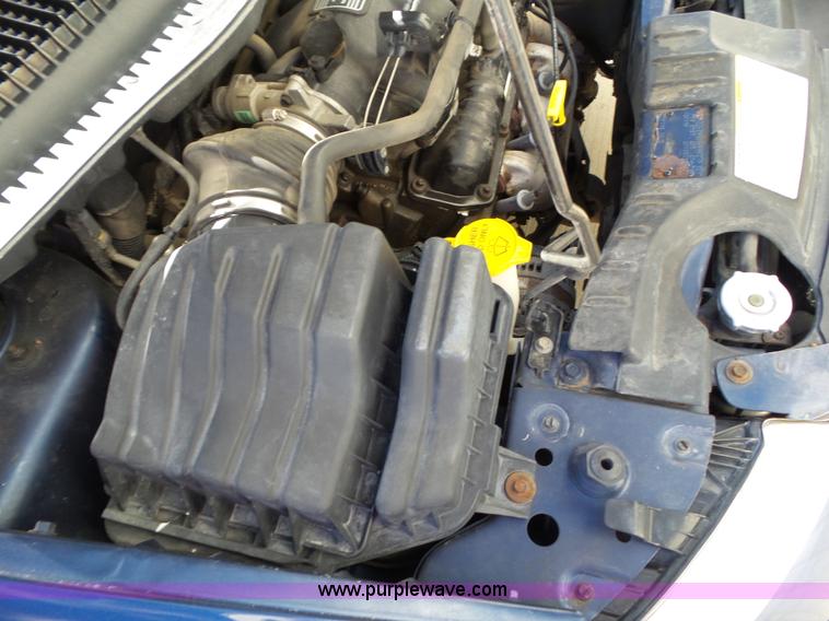 image for item L5519 2002 Dodge Grand Caravan Sport van