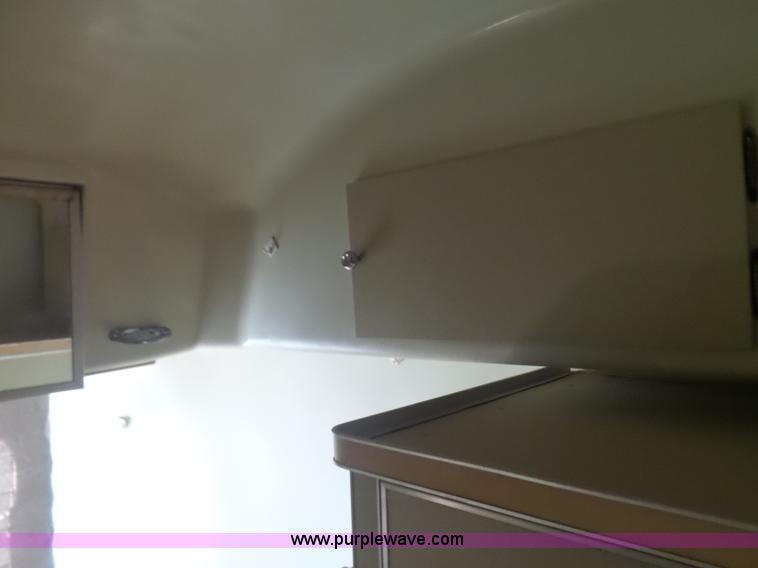 image for item L5975 1971 Air Stream International camper