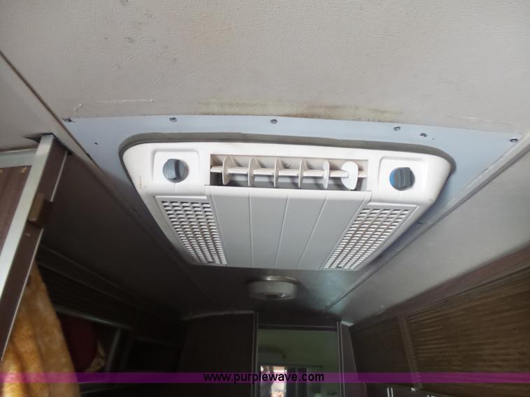 image for item L5975 1971 Air Stream International camper