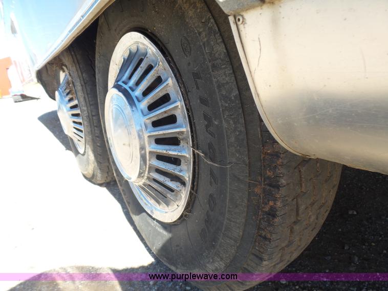 image for item L5975 1971 Air Stream International camper