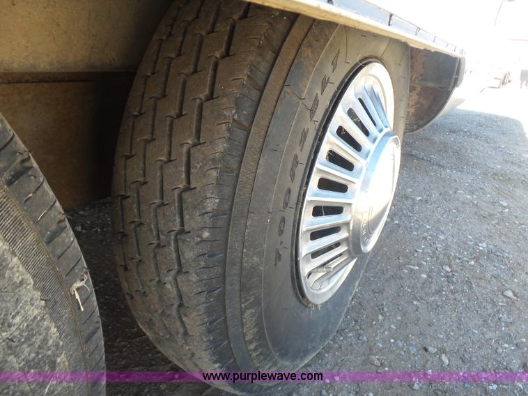 image for item L5975 1971 Air Stream International camper