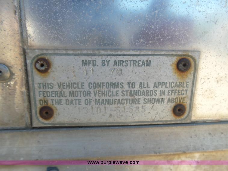 image for item L5975 1971 Air Stream International camper