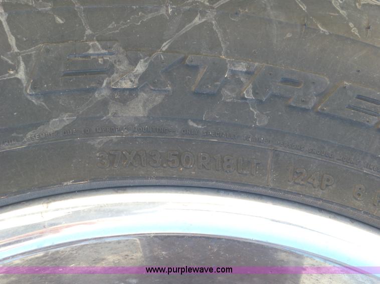 image for item L5976 1989 Ford Bronco SUV