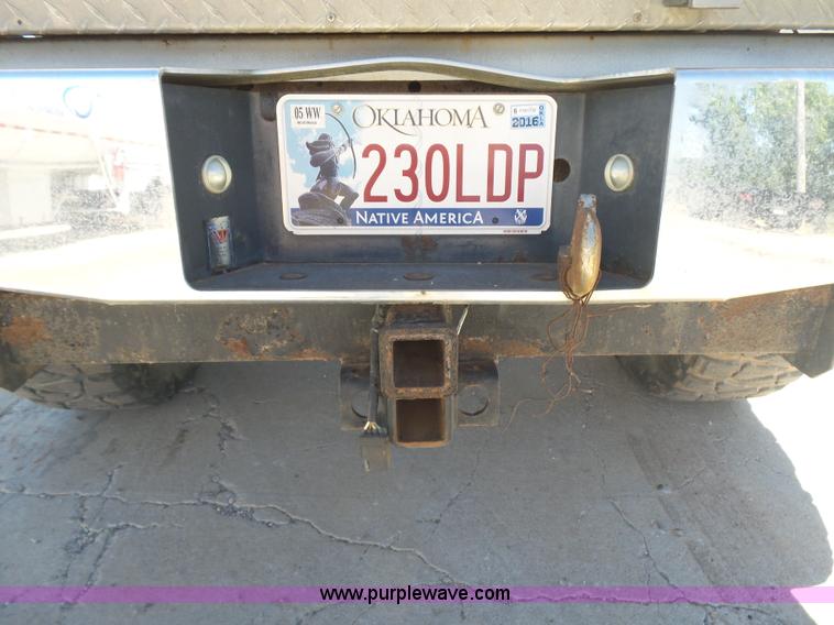 image for item L5976 1989 Ford Bronco SUV