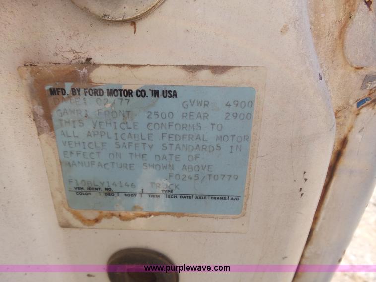 image for item L5977 1977 Ford F100 flatbed pickup truck