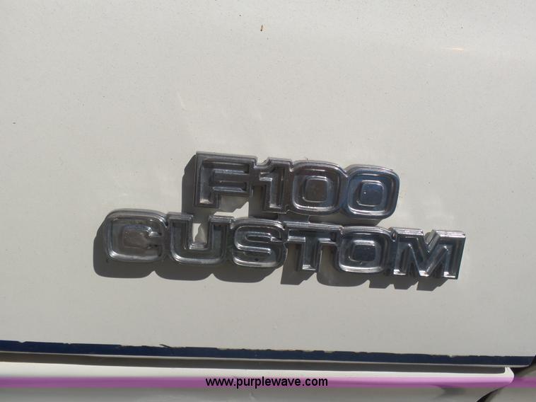 image for item L5977 1977 Ford F100 flatbed pickup truck