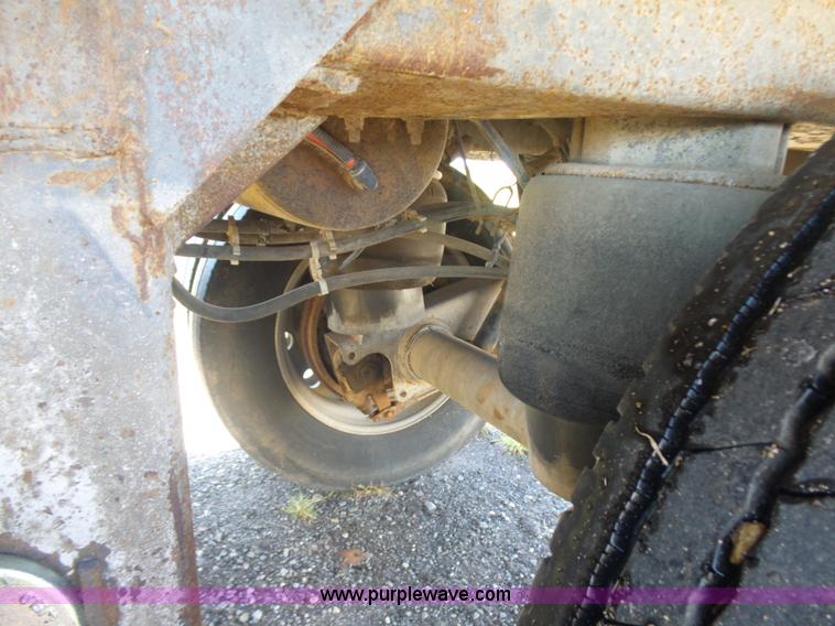 image for item L5978 2002 ITI SPS-48 live bottom trailer