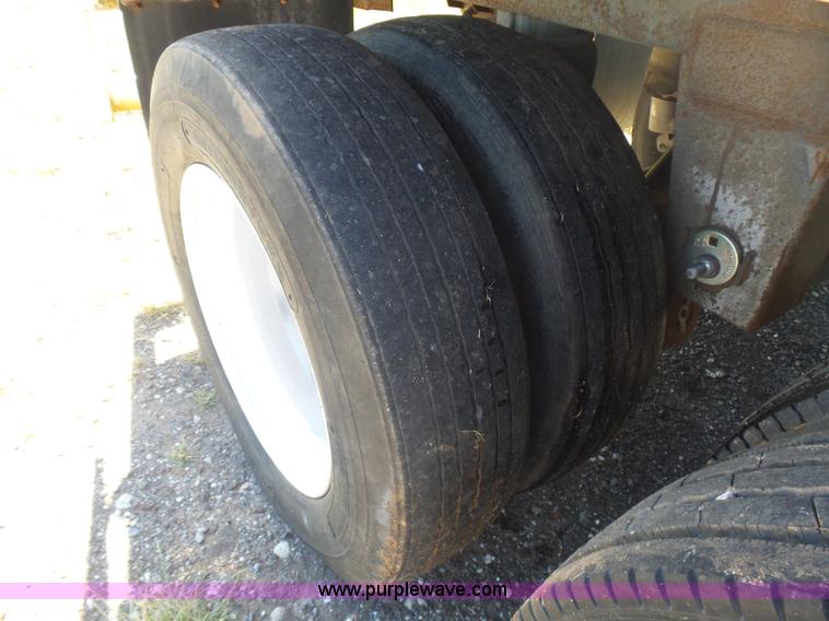 image for item L5978 2002 ITI SPS-48 live bottom trailer