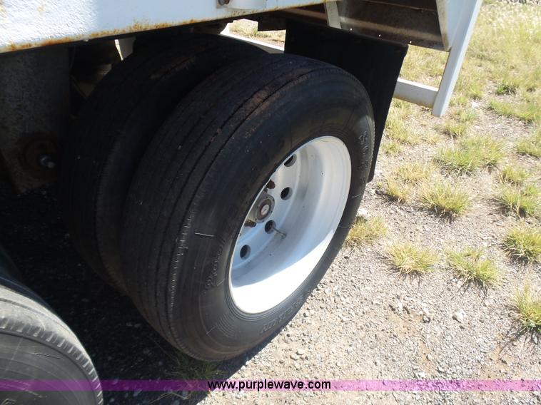 image for item L5978 2002 ITI SPS-48 live bottom trailer