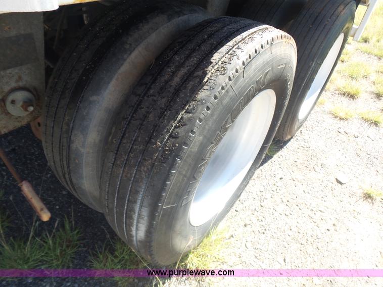 image for item L5978 2002 ITI SPS-48 live bottom trailer