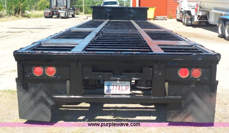 image for item L5979 1989 Trail Star drop deck trailer