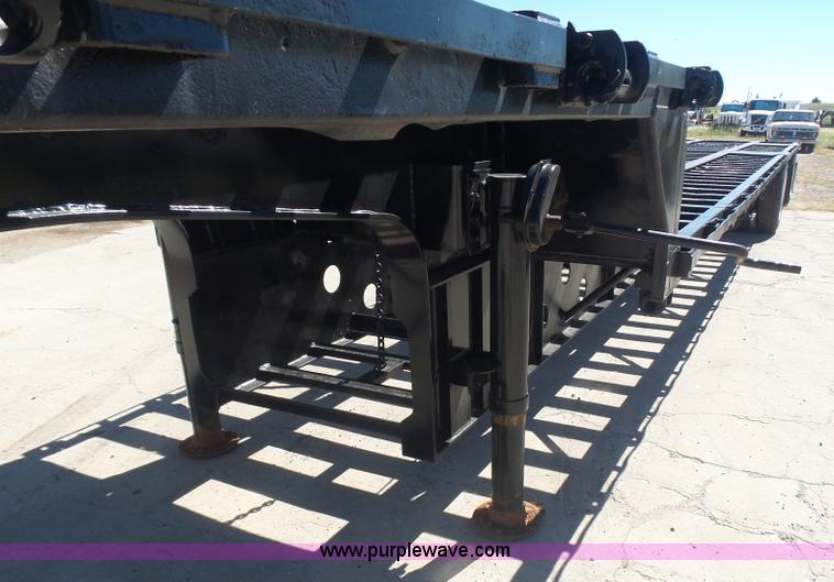 image for item L5979 1989 Trail Star drop deck trailer