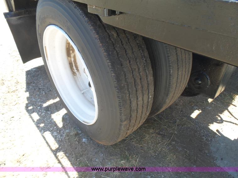 image for item L5979 1989 Trail Star drop deck trailer