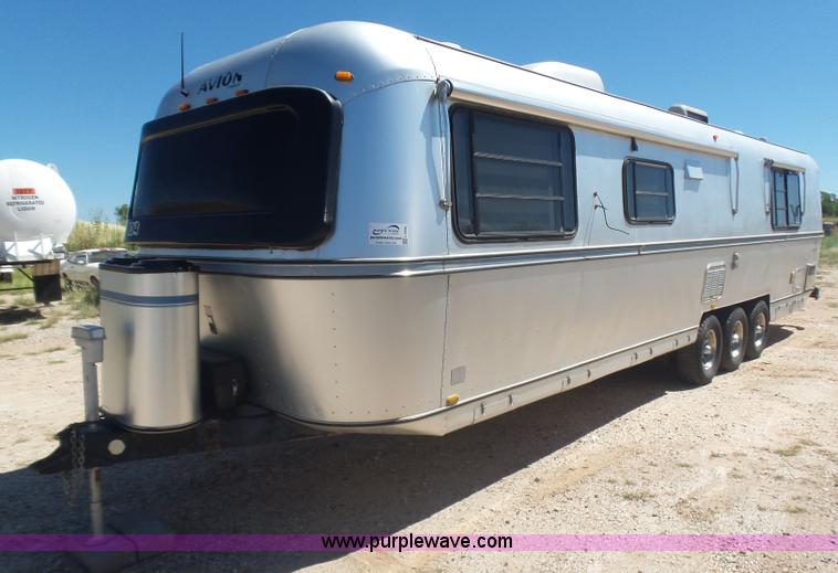 image for item L5980 1987 Avion camper