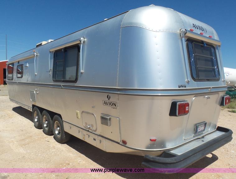 image for item L5980 1987 Avion camper