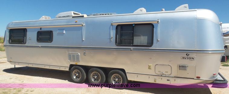 image for item L5980 1987 Avion camper
