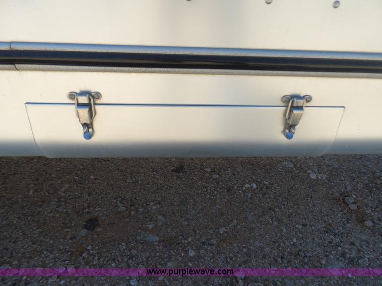 image for item L5980 1987 Avion camper