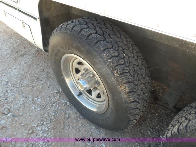 image for item L5980 1987 Avion camper