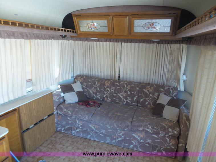 image for item L5980 1987 Avion camper