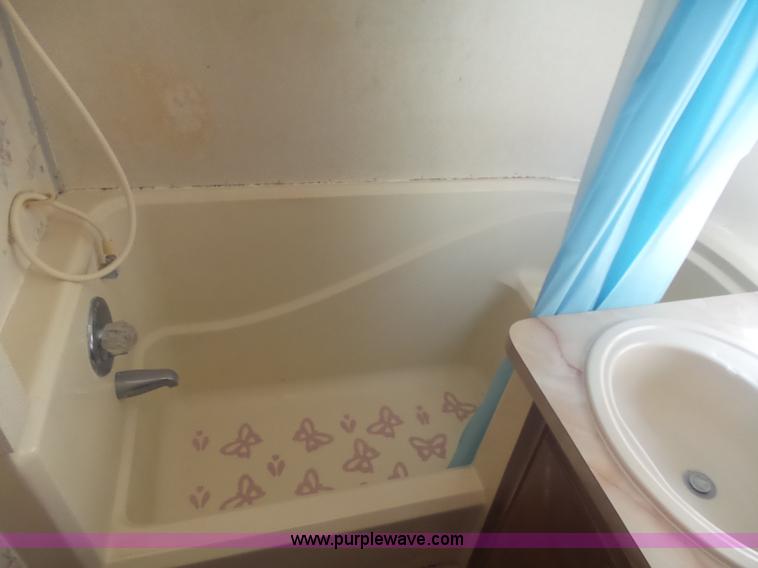 image for item L5980 1987 Avion camper