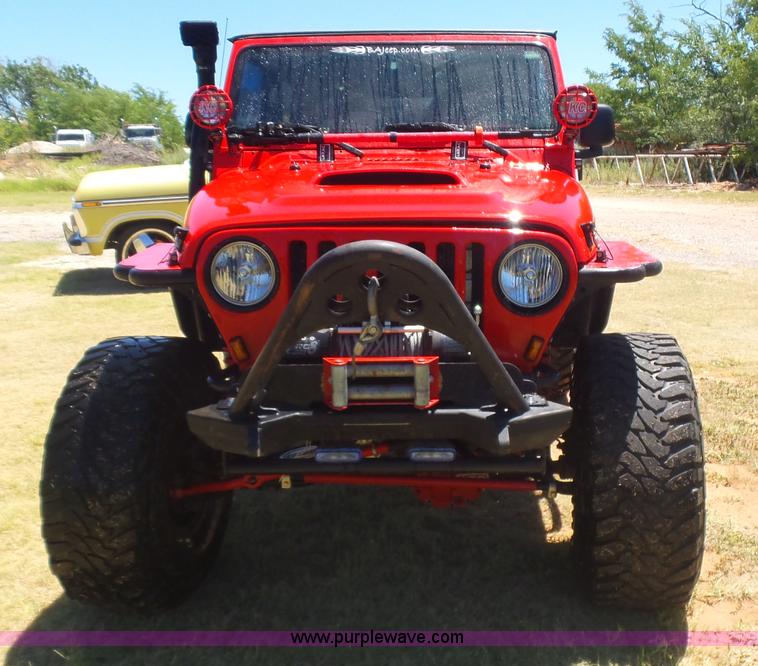 image for item L5981 1999 Jeep Wrangler SUV