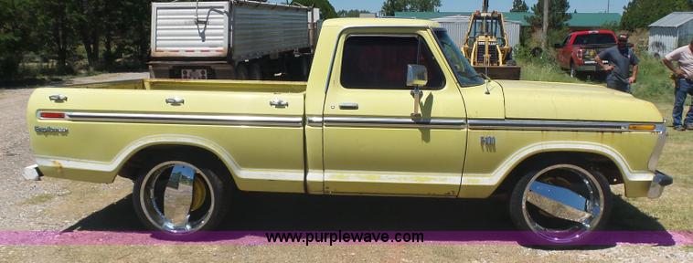 image for item L5986 1973 Ford F100 pickup truck