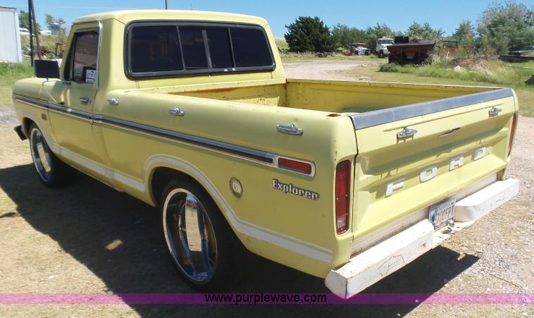 image for item L5986 1973 Ford F100 pickup truck