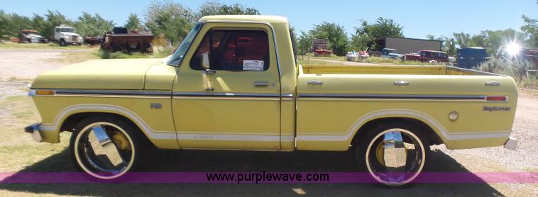image for item L5986 1973 Ford F100 pickup truck