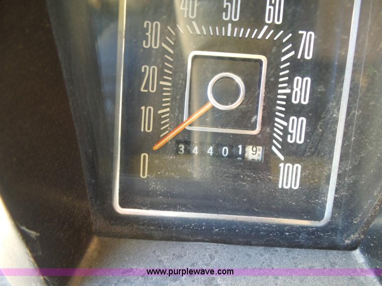 image for item L5986 1973 Ford F100 pickup truck