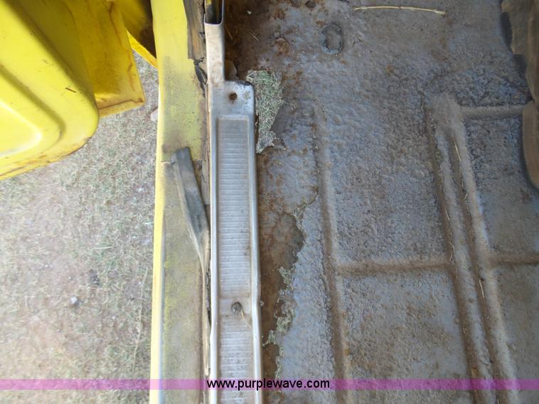 image for item L5986 1973 Ford F100 pickup truck