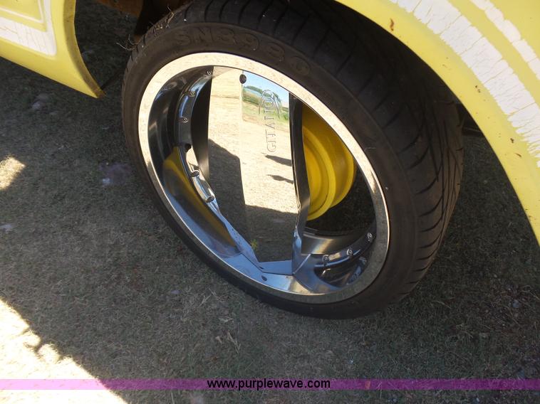 image for item L5986 1973 Ford F100 pickup truck