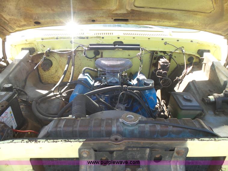 image for item L5986 1973 Ford F100 pickup truck