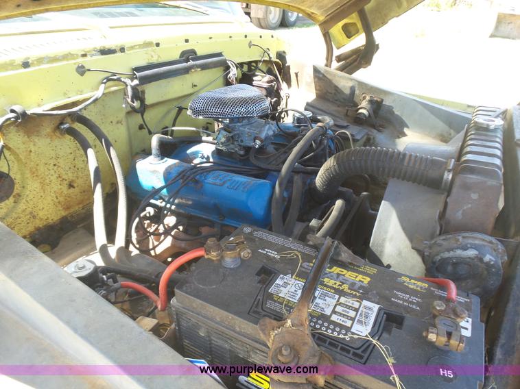 image for item L5986 1973 Ford F100 pickup truck