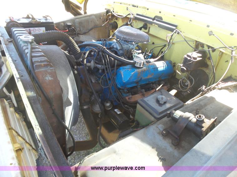 image for item L5986 1973 Ford F100 pickup truck