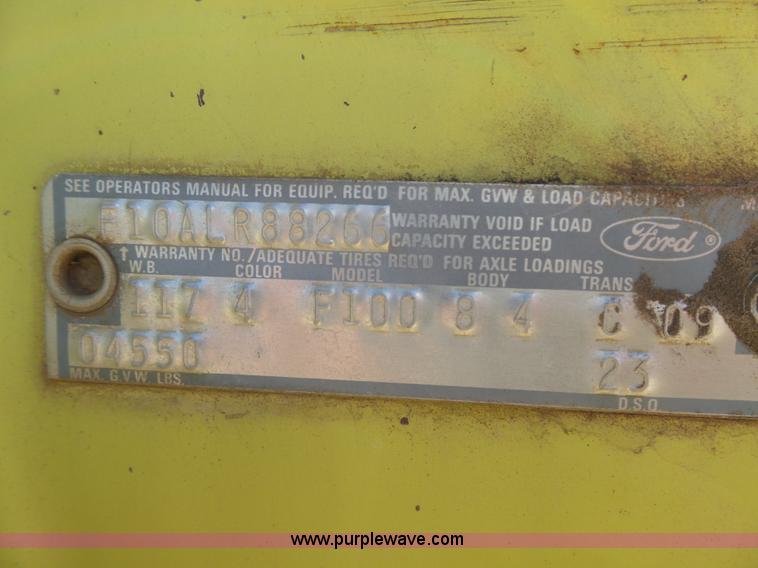 image for item L5986 1973 Ford F100 pickup truck