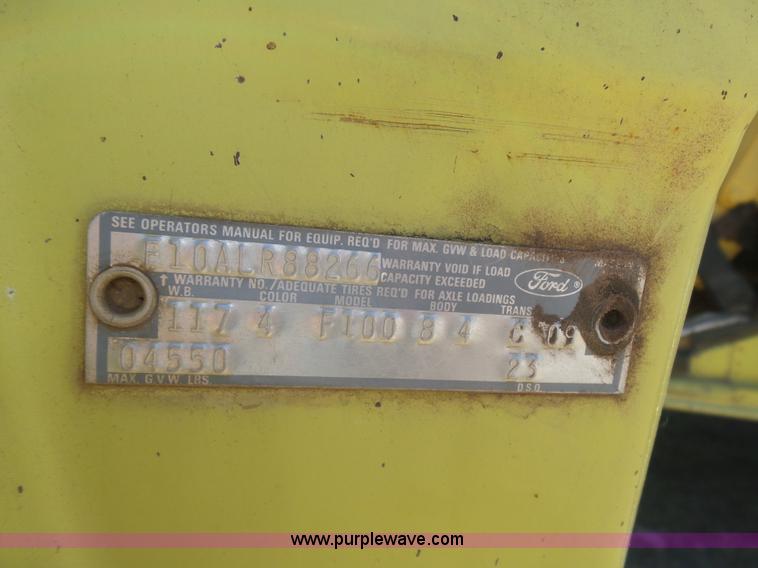 image for item L5986 1973 Ford F100 pickup truck