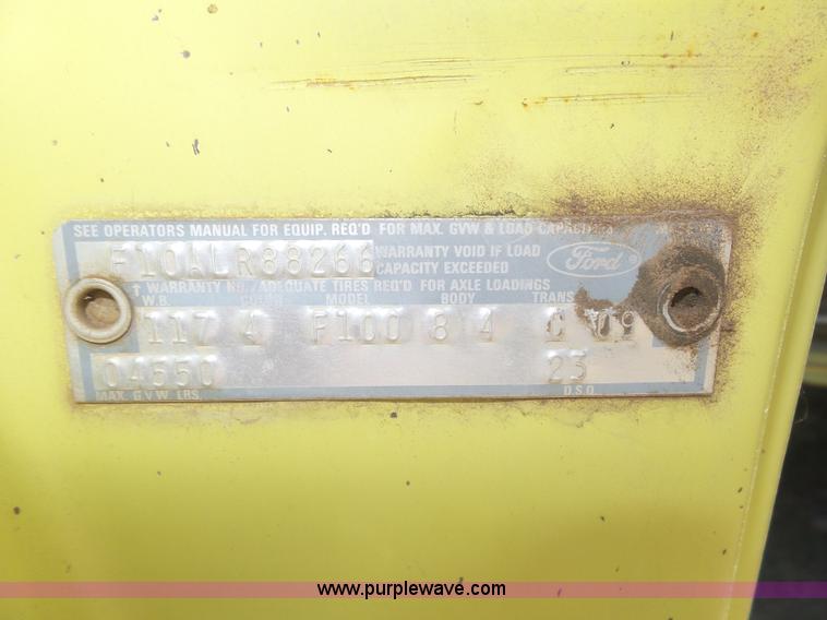 image for item L5986 1973 Ford F100 pickup truck