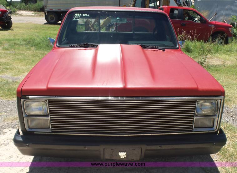 image for item L5988 1983 Chevrolet C-10 pickup truck