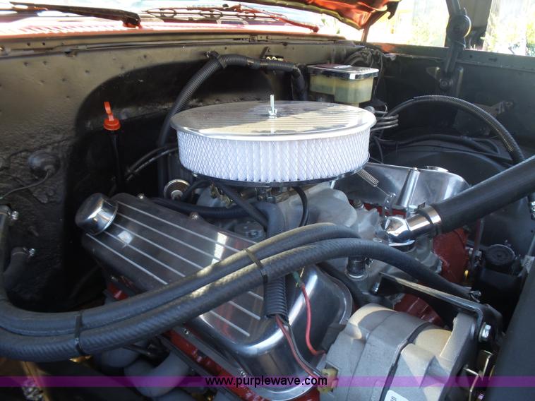 image for item L5988 1983 Chevrolet C-10 pickup truck