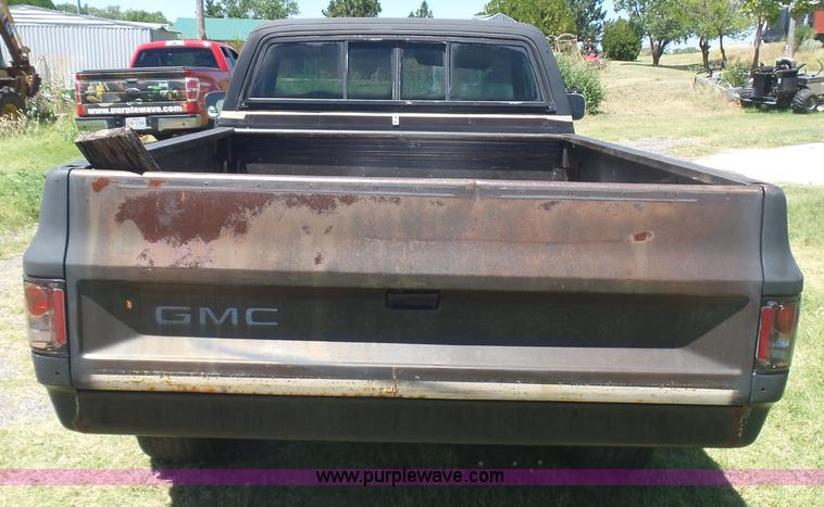 image for item L5989 1978 GMC pickup truck